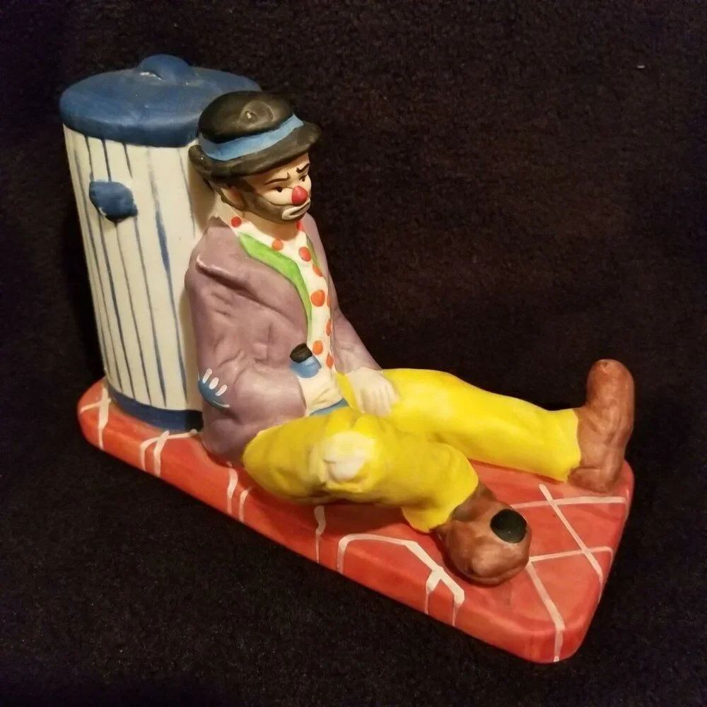 Vintage Emmett Kelly Jr Flambro Clown Figurine Hobo Trash Barrel Porcelain